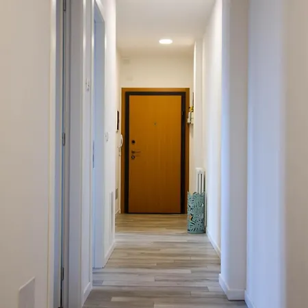 아파트 Bologna Accommodation 24H Self-Checkin